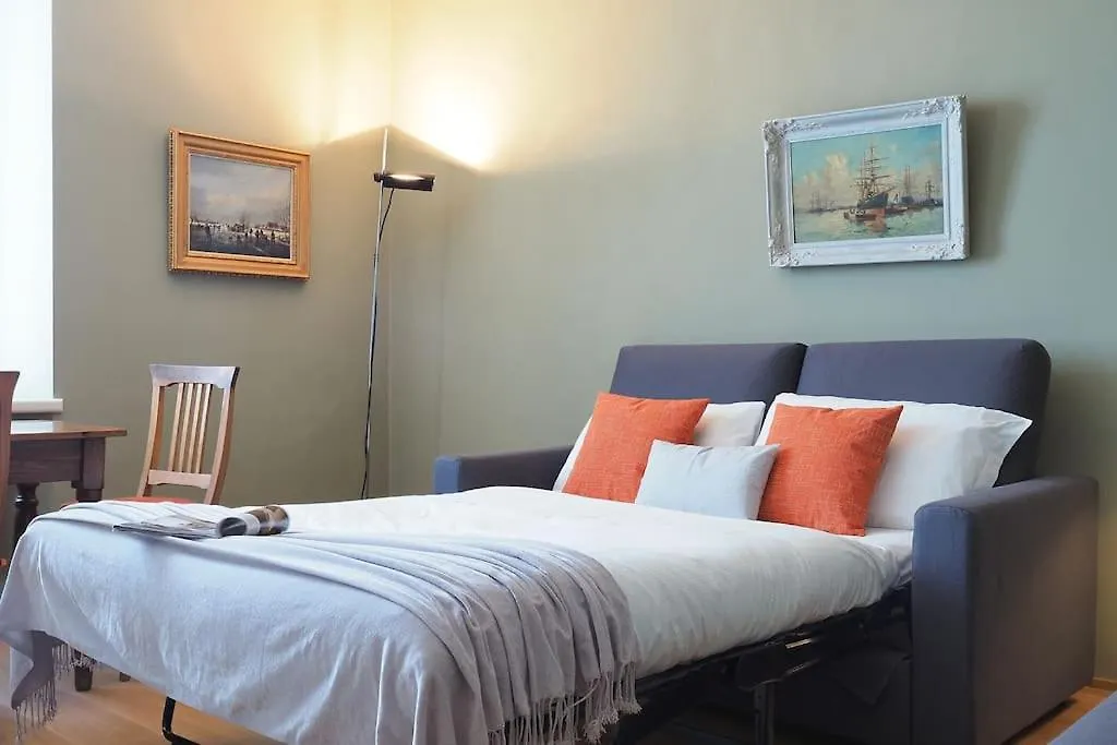 Contempora Apartments - Bilocale Castello Sforzesco Milan 0*,  Italy